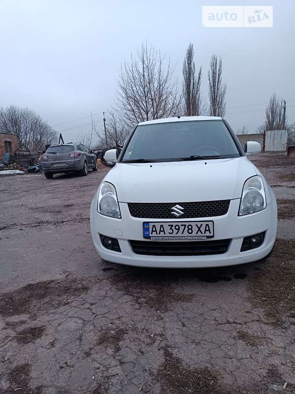 2010 suzuki swift