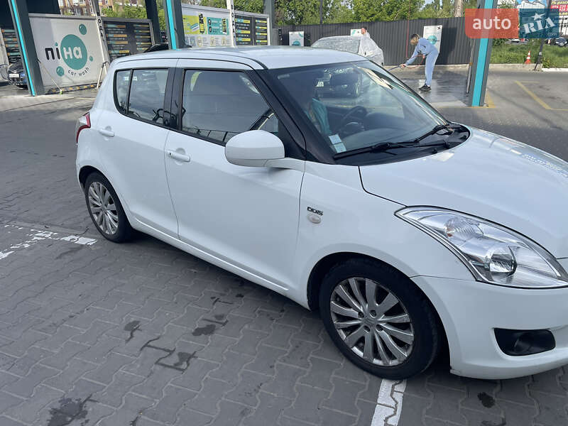 2012 suzuki swift