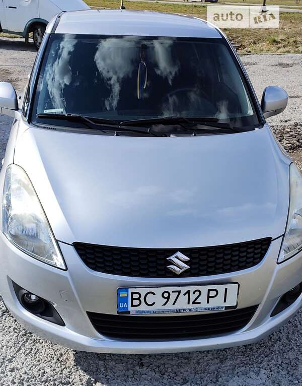 2012 suzuki swift