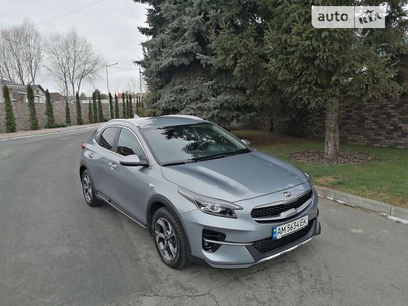 2020 kia xceed