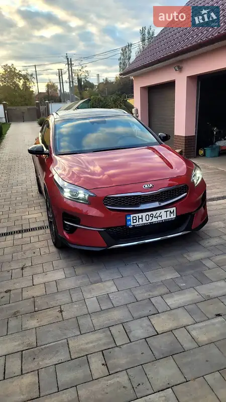 2020 kia xceed