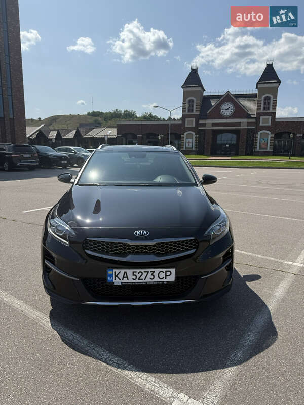 2020 kia xceed