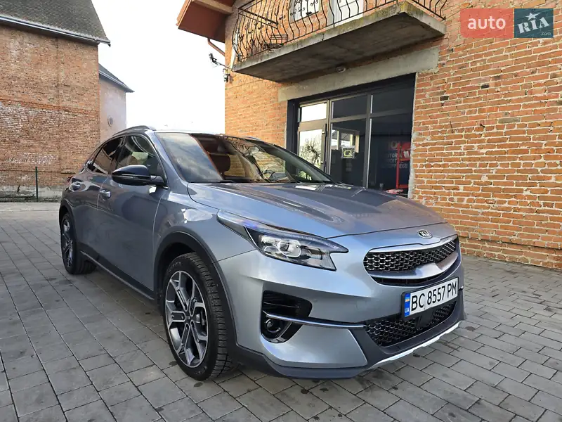 2020 kia xceed