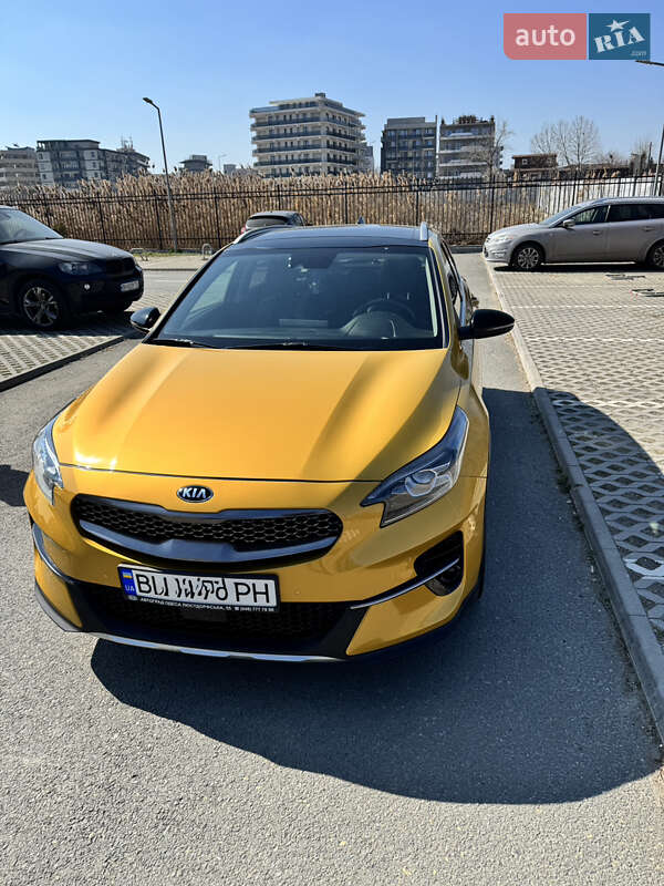 2020 kia xceed