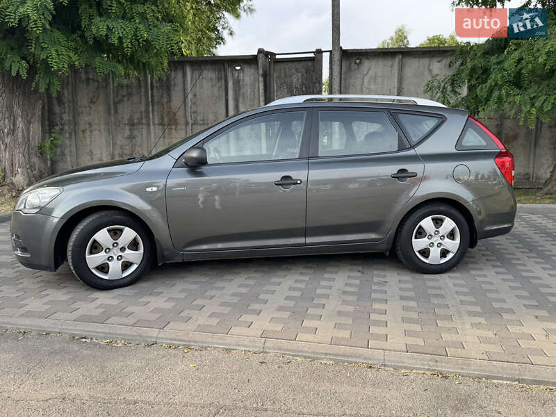 2010 kia ceed