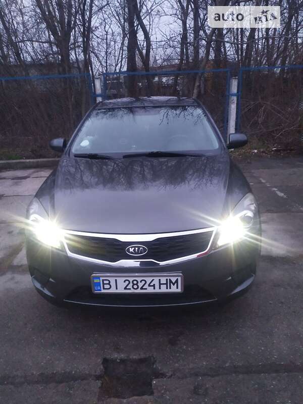 2011 kia ceed