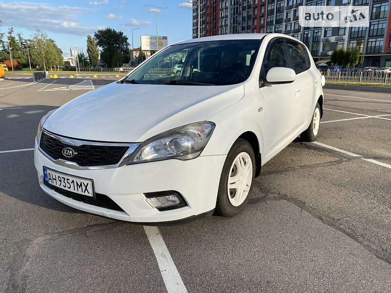 2010 kia ceed