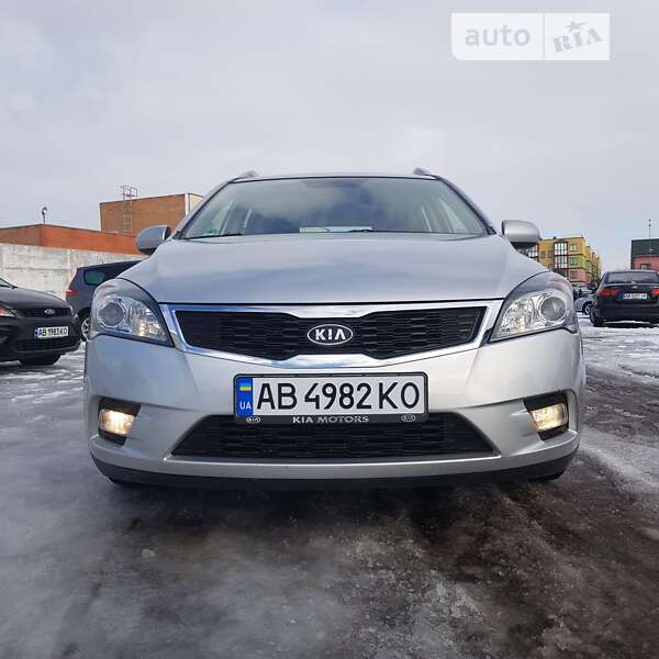 2011 kia ceed