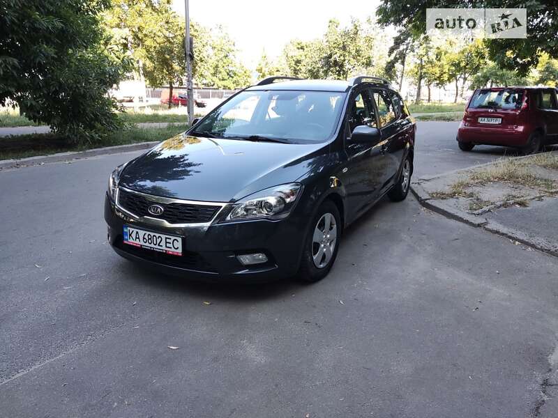 2011 kia ceed