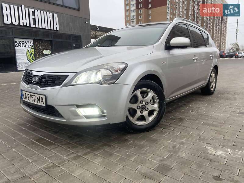 2011 kia ceed