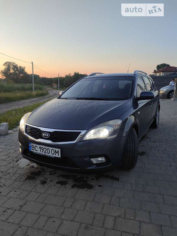 2010 kia ceed