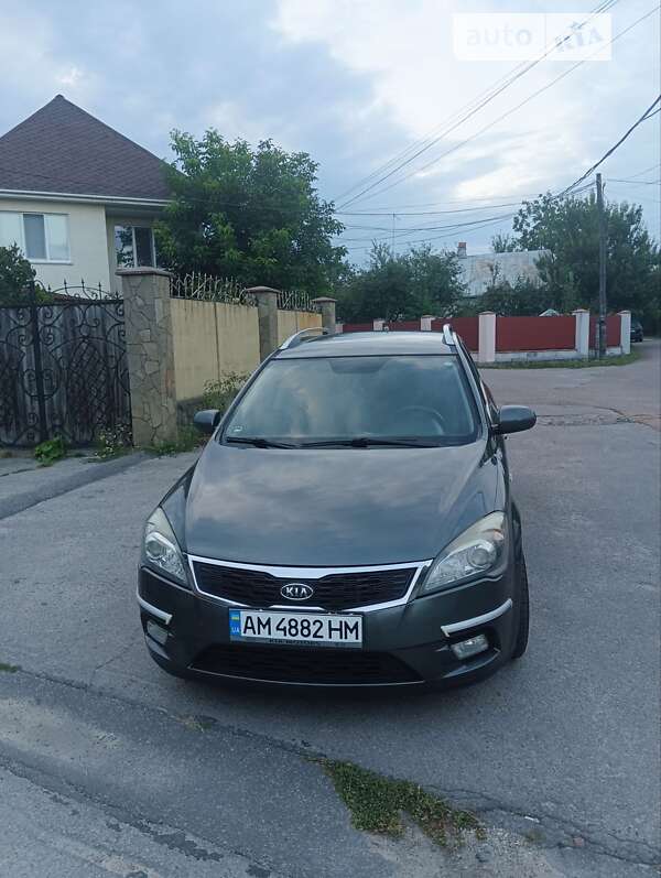 2011 kia ceed