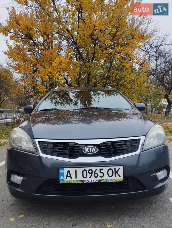 2011 kia ceed