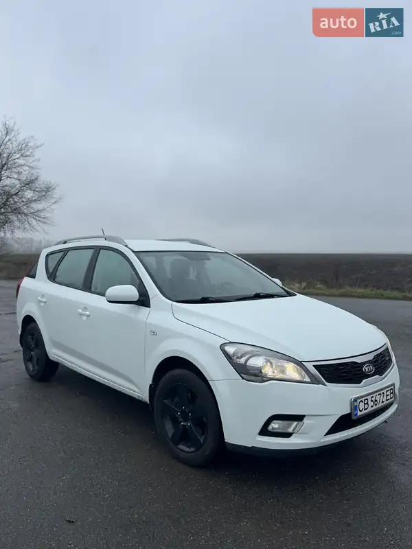 2011 kia ceed