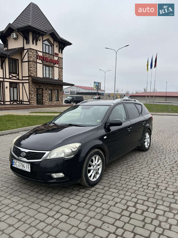 2011 kia ceed