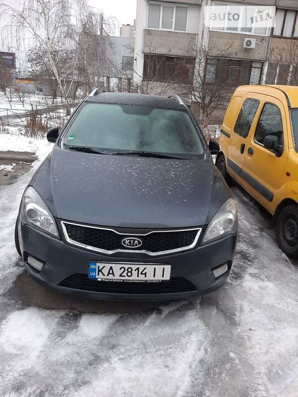 2012 kia ceed