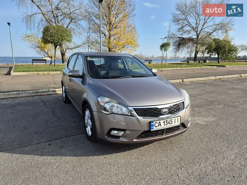 2010 kia ceed