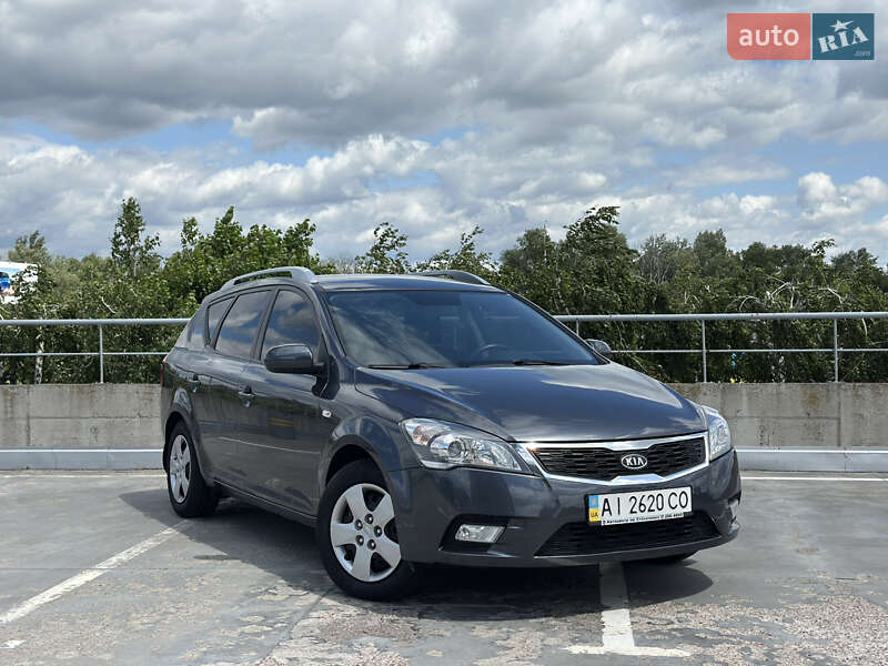 2012 kia ceed