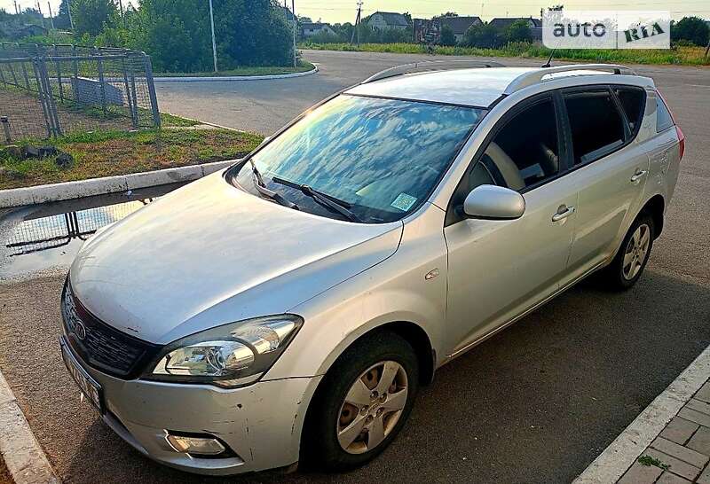 2012 kia ceed