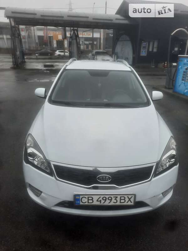 2012 kia ceed