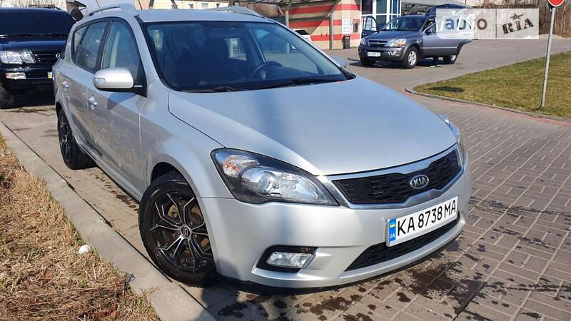2012 kia ceed