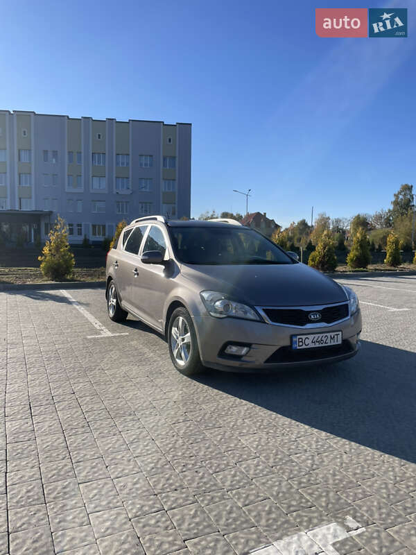 2011 kia ceed