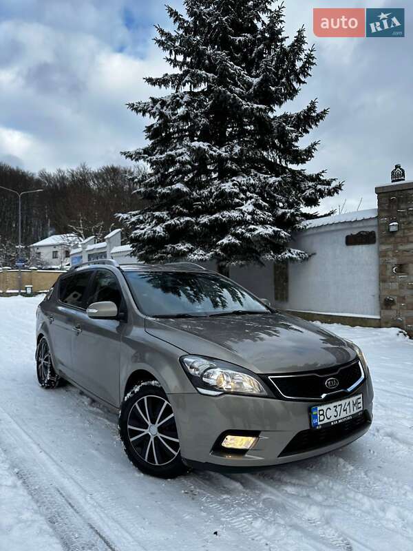 2011 kia ceed