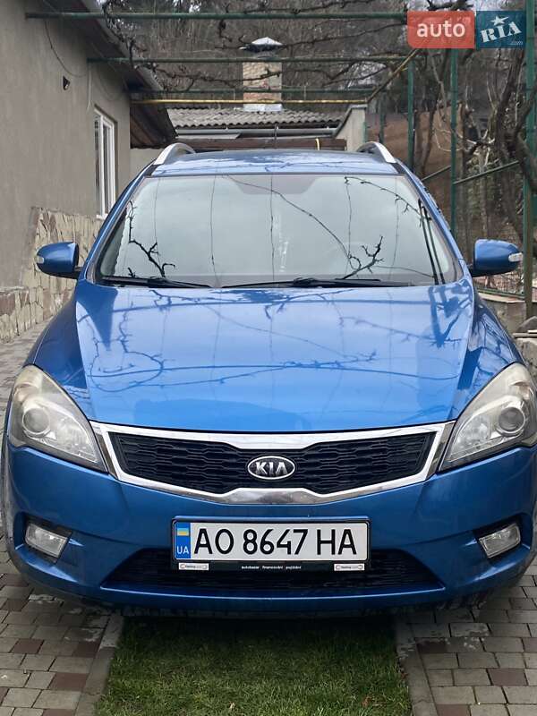 2011 kia ceed