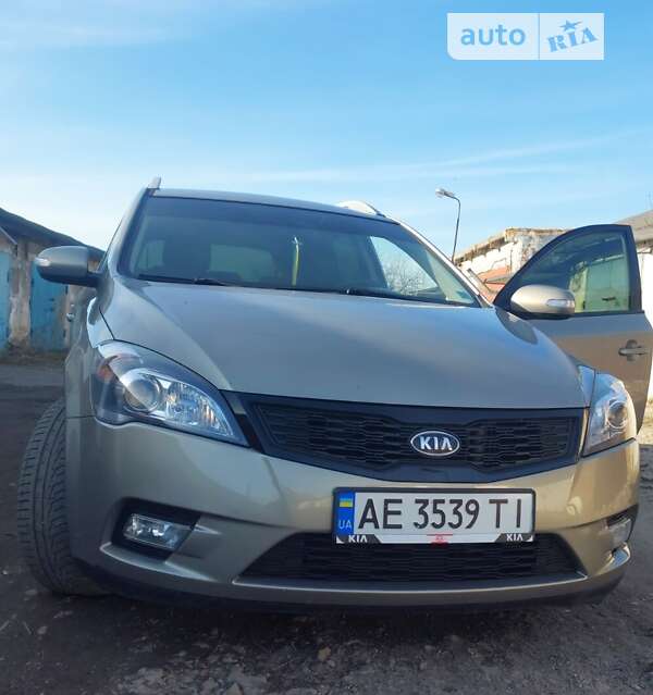 2011 kia ceed