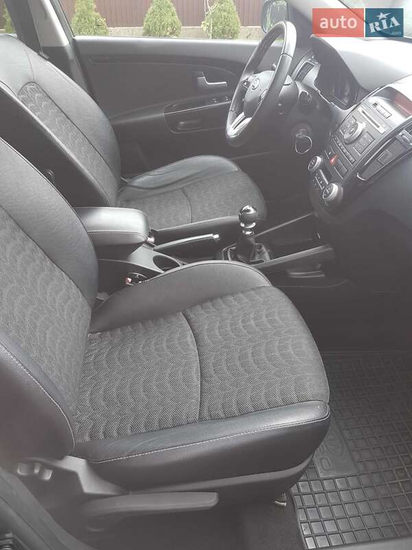 2011 kia ceed