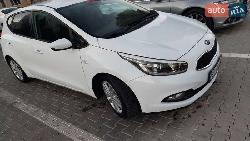 2012 kia ceed