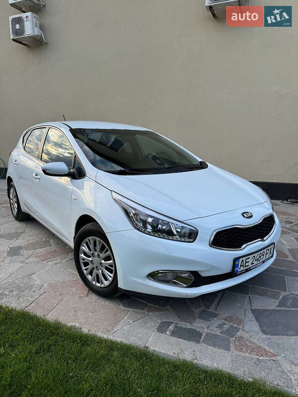 2015 kia ceed