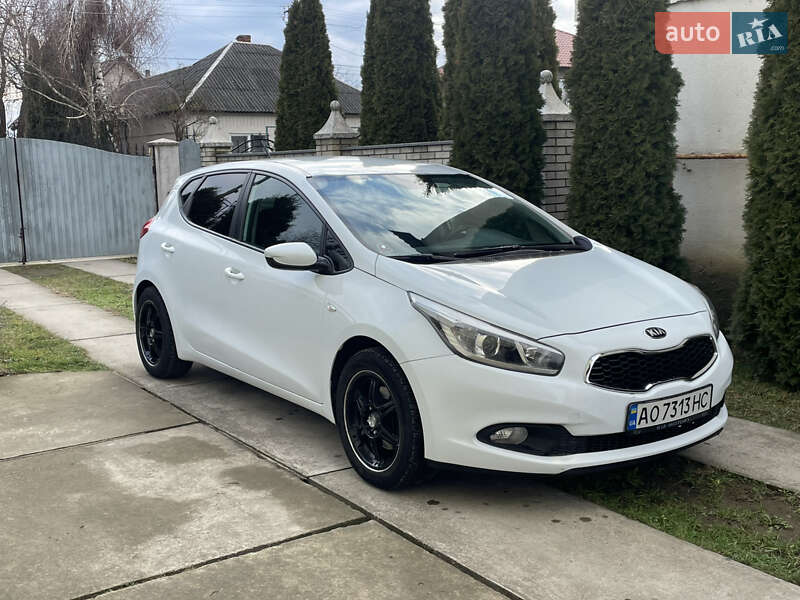 2014 kia ceed