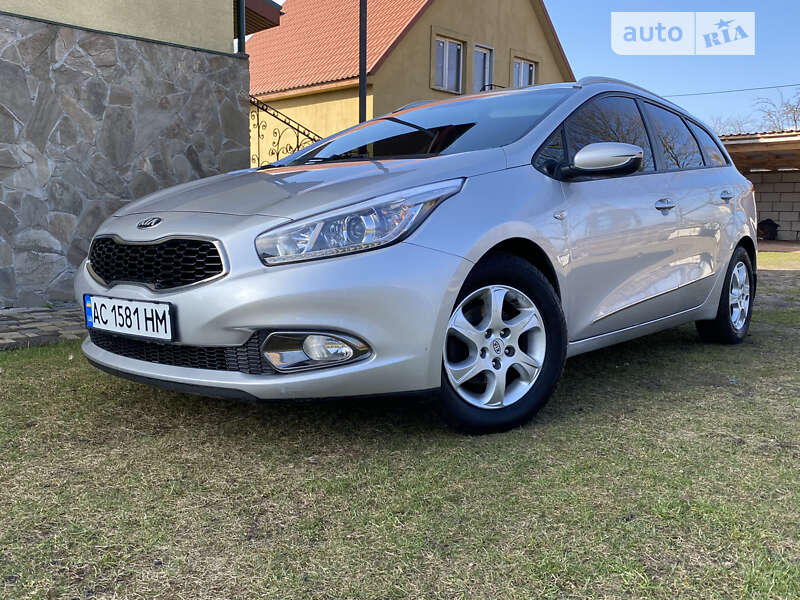 2014 kia ceed