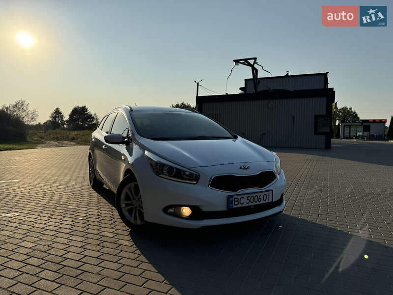 2013 kia ceed