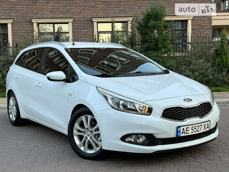 2013 kia ceed
