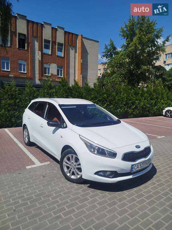 2012 kia ceed