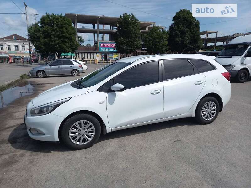 2014 kia ceed
