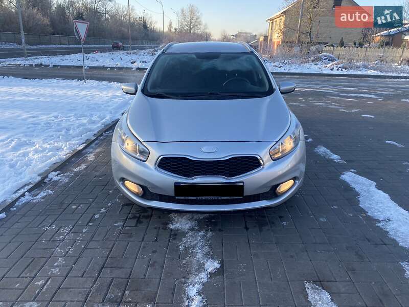 2013 kia ceed