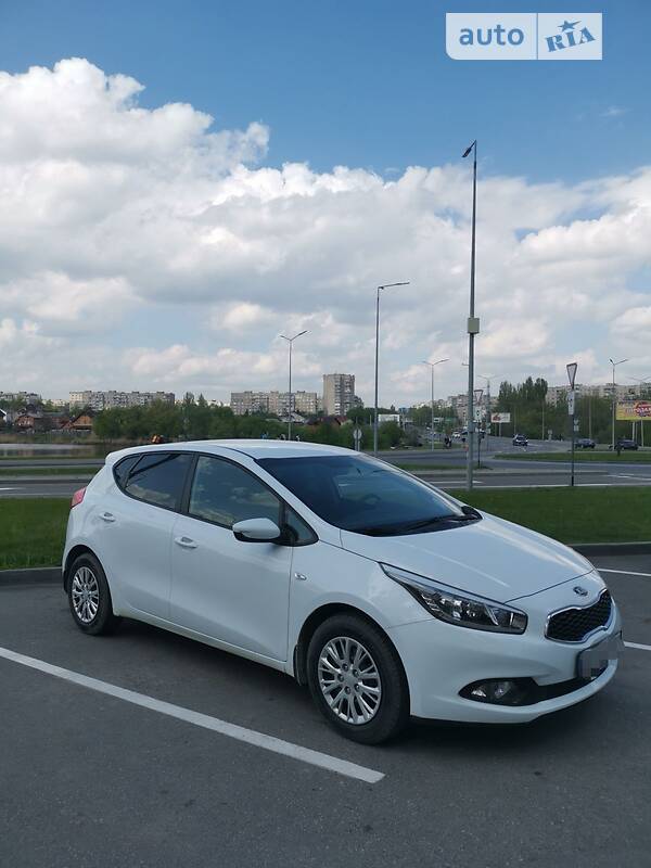 2013 kia ceed