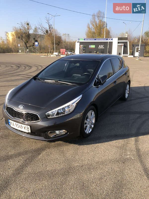 2012 kia ceed