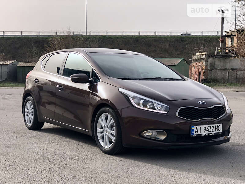 2012 kia ceed
