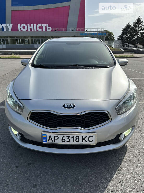 2012 kia ceed