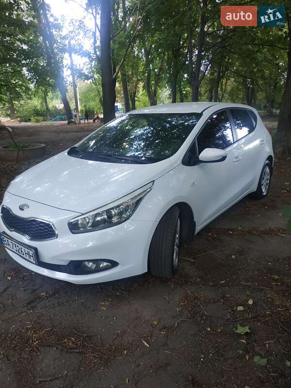 2013 kia ceed