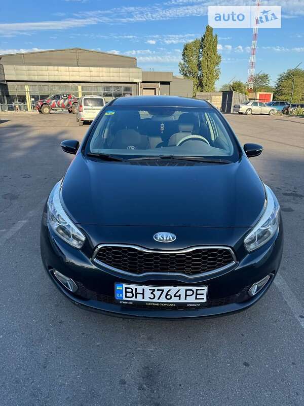2012 kia ceed