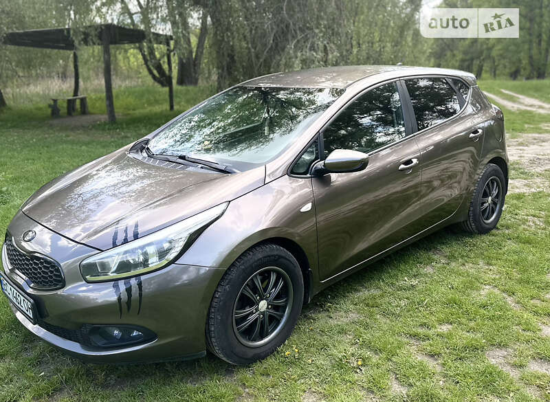 2013 kia ceed