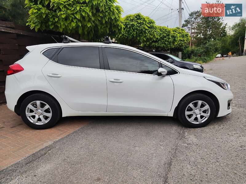 2016 kia ceed
