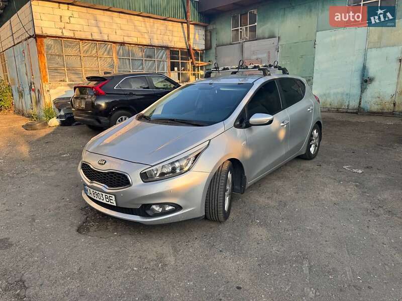 2014 kia ceed