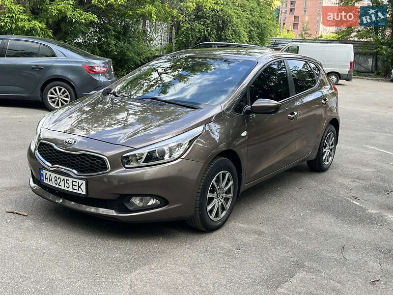 2014 kia ceed