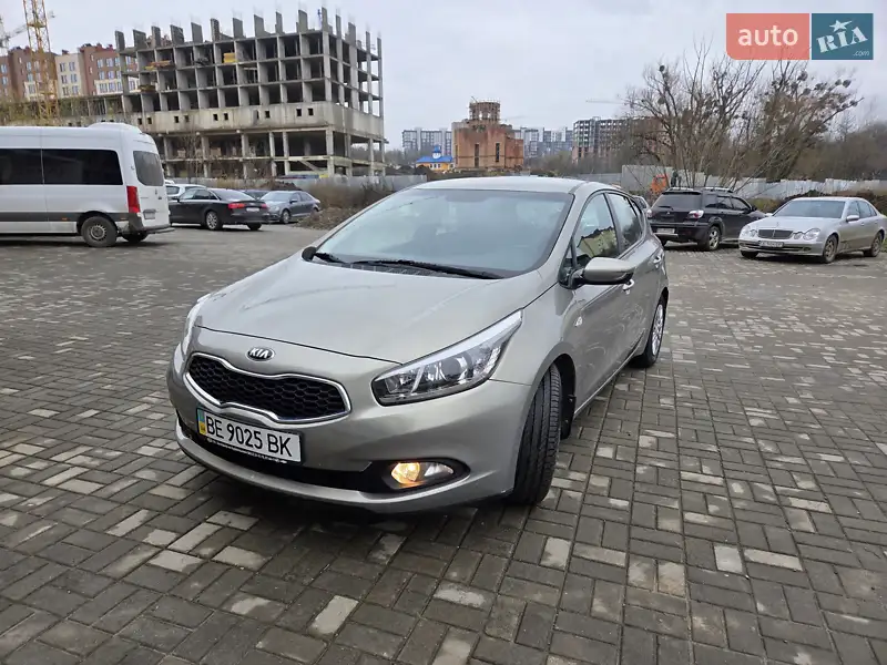 2014 kia ceed